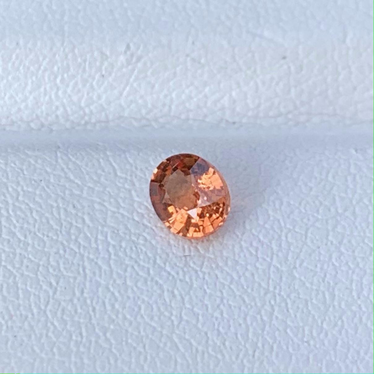 Natural Padparadscha Orange Sapphire 0.60ct (UH) - Baza Boutique
