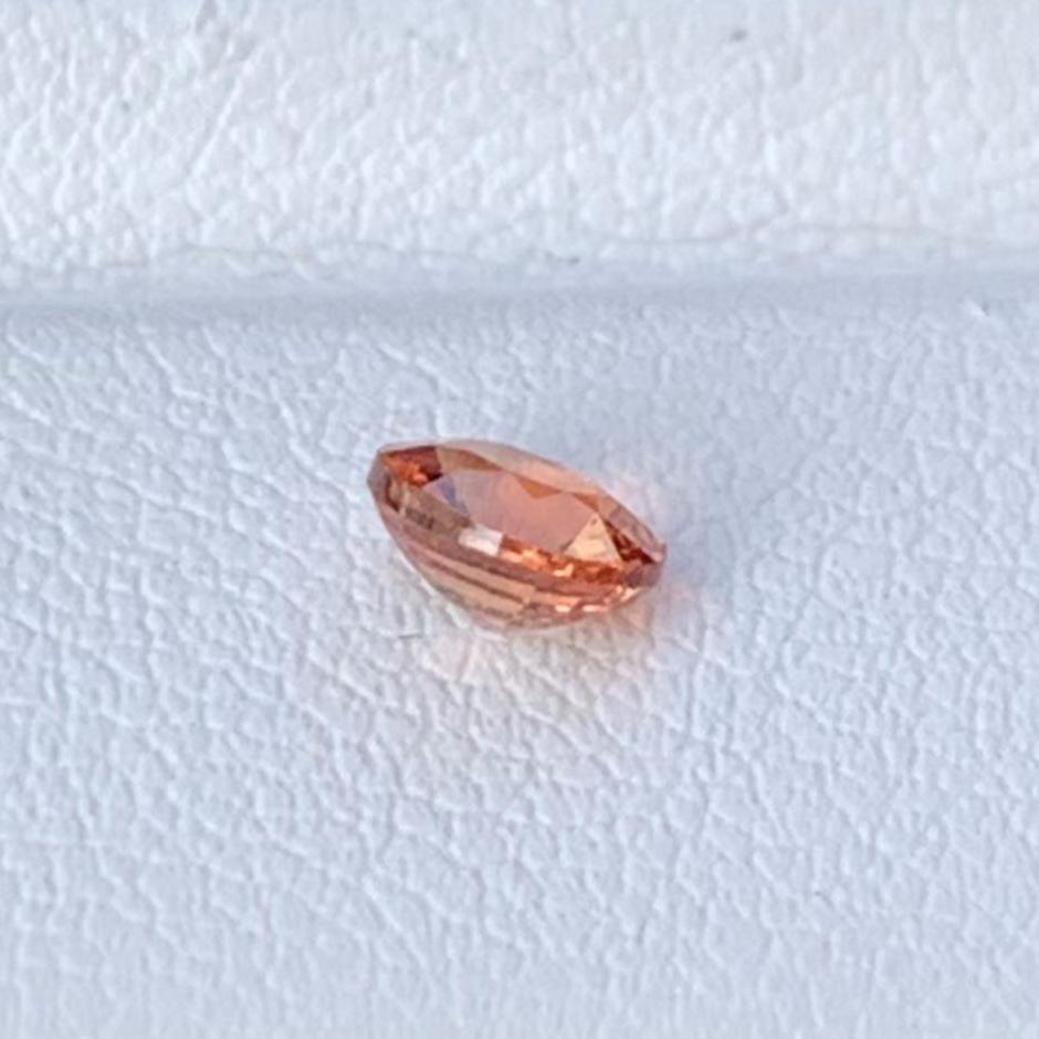 Natural Padparadscha Orange Sapphire 0.60ct (UH) - Baza Boutique