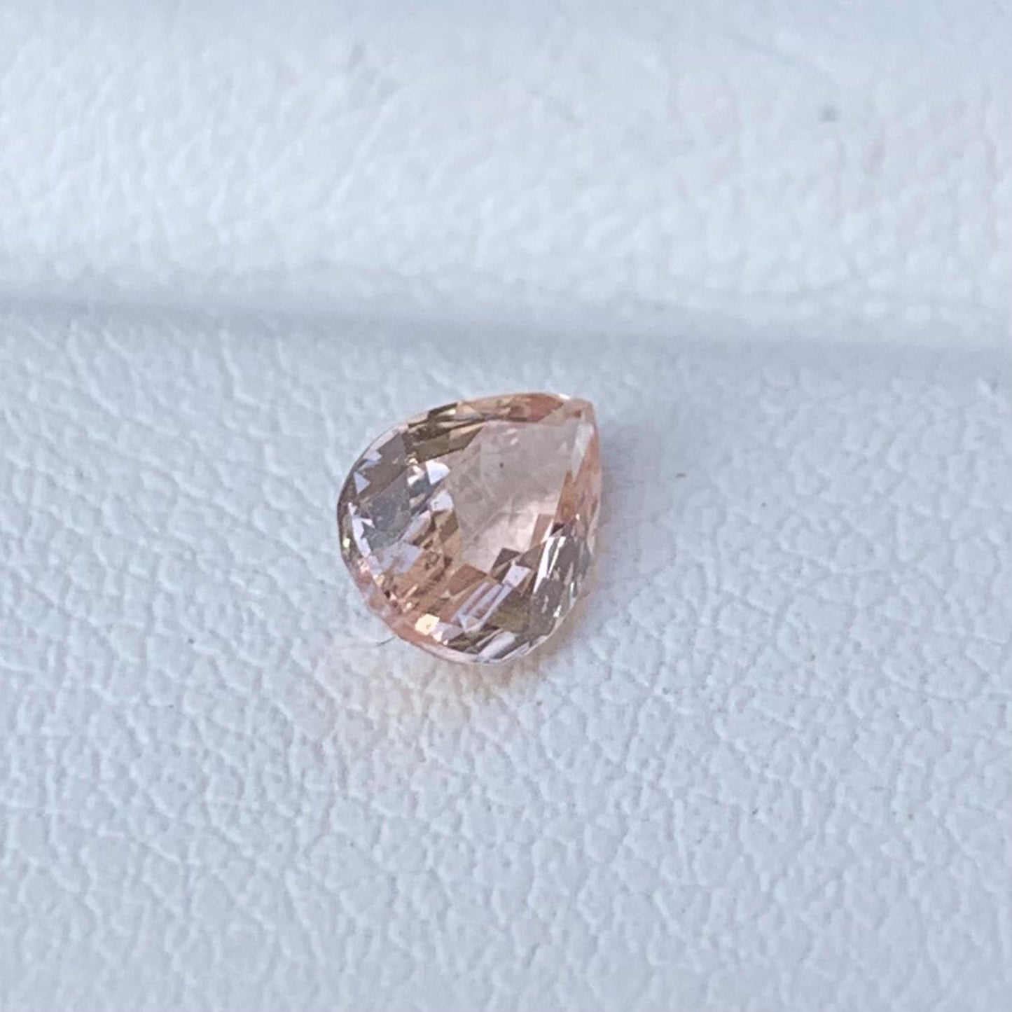 Sunset Padparadscha Sapphire 0.71ct - (UH)