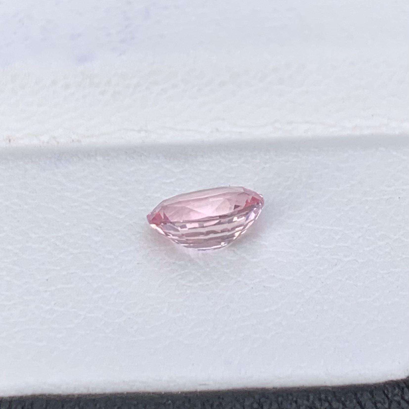 Blush Peach Sapphire 1.16ct (UH) - Baza Boutique