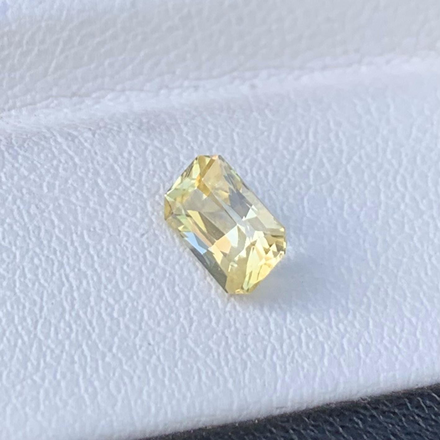 Yellow Sapphire 1.02ct (UH) - Baza Boutique