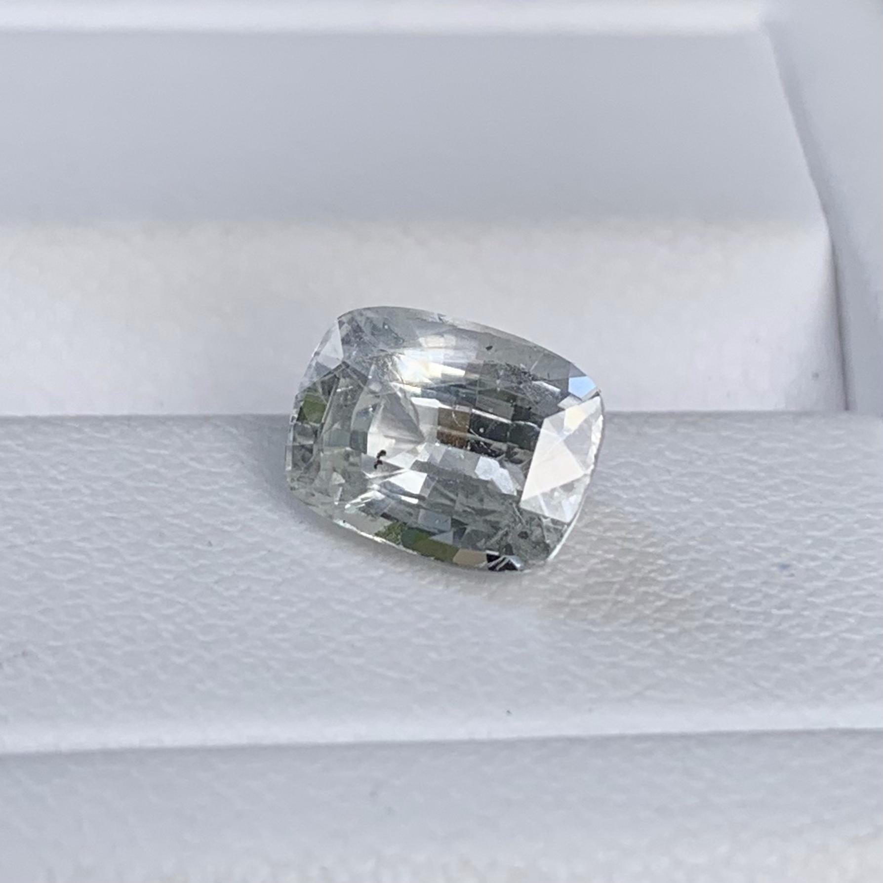 White Sapphire 2.93ct - (H) - Baza Boutique