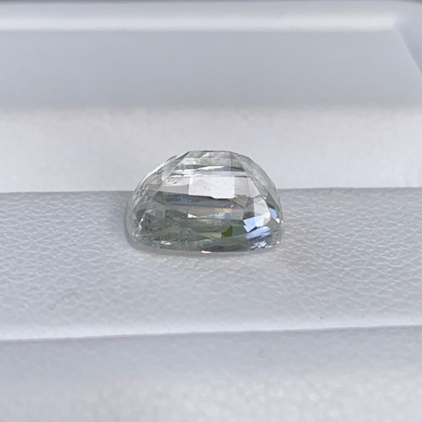 White Sapphire 2.93ct - (H) - Baza Boutique