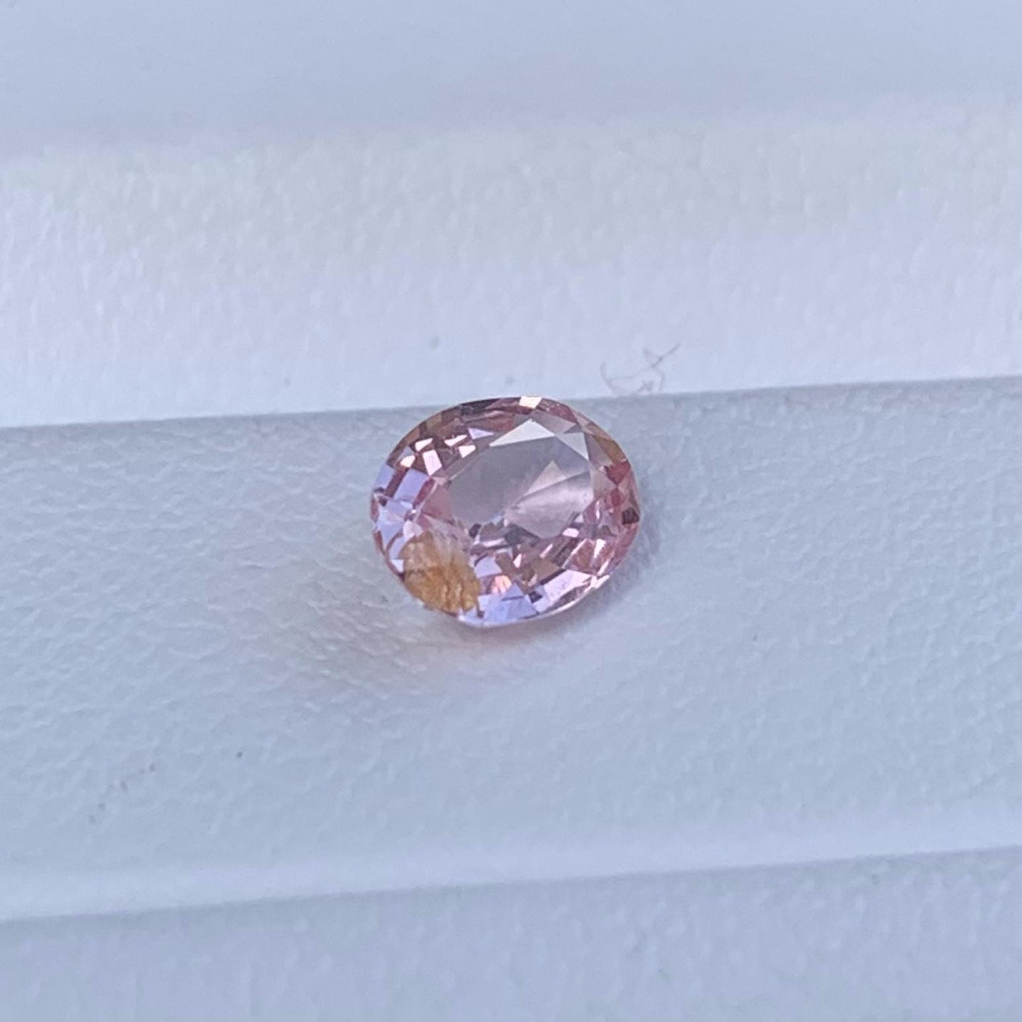Natural Padparadscha Sapphire 0.72ct - (UH) - Baza Boutique