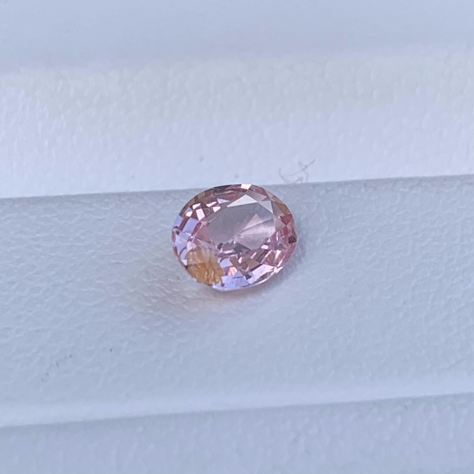Natural Padparadscha Sapphire 0.72ct - (UH) - Baza Boutique
