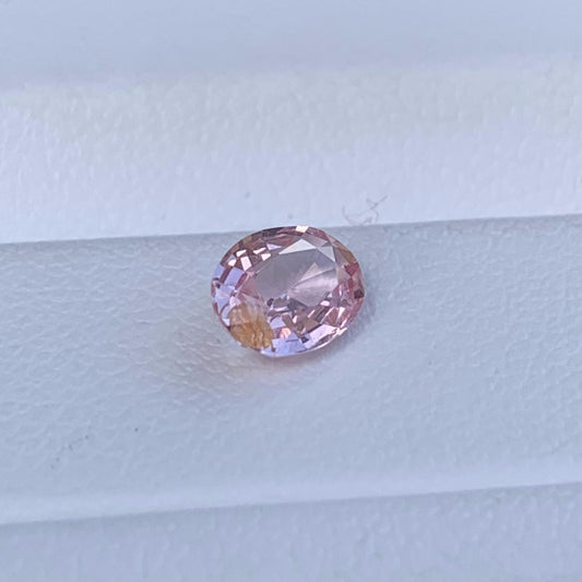 Natural Padparadscha Sapphire 0.72ct - (UH) - Baza Boutique