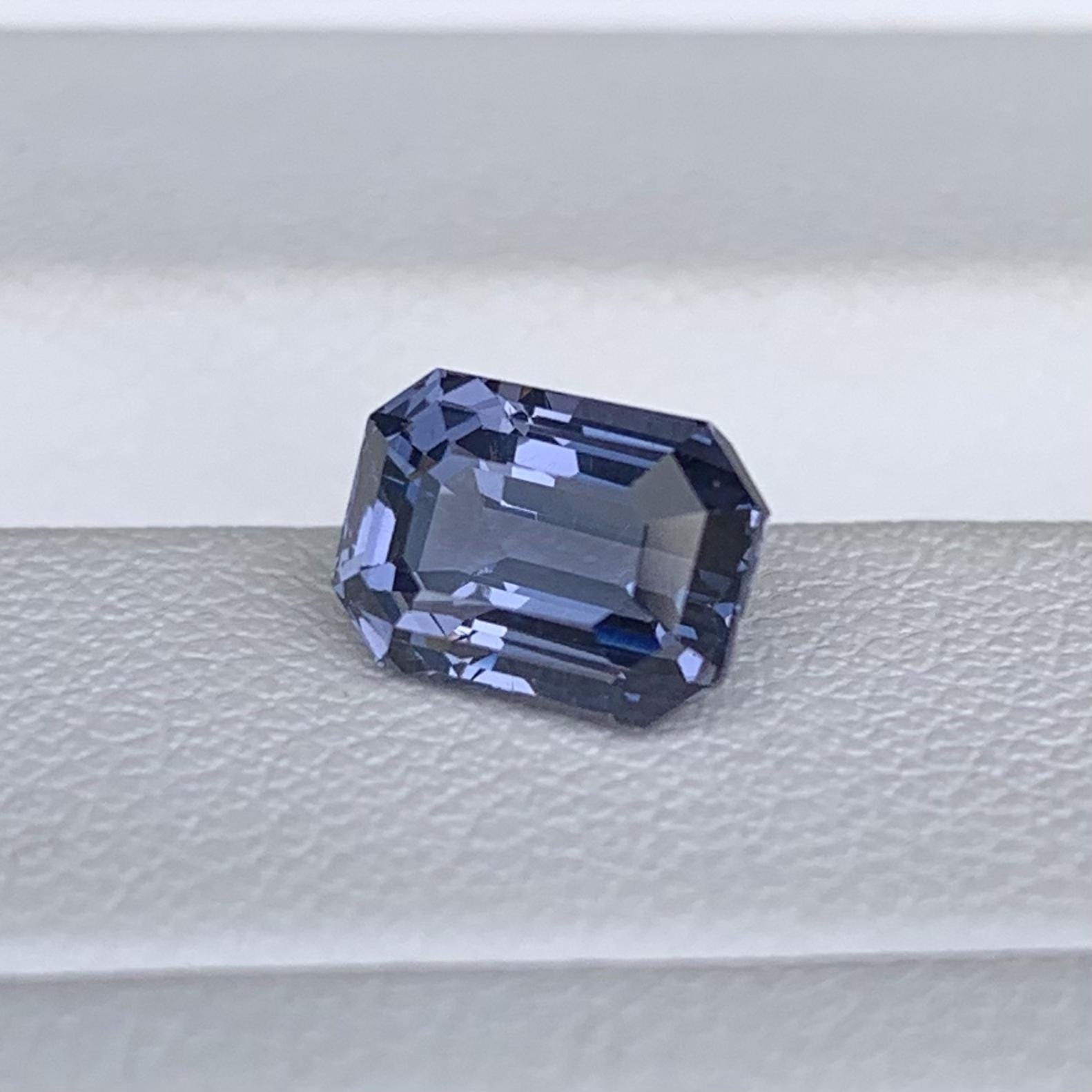 Natural Spinel 2.00ct - (UH) - Baza Boutique