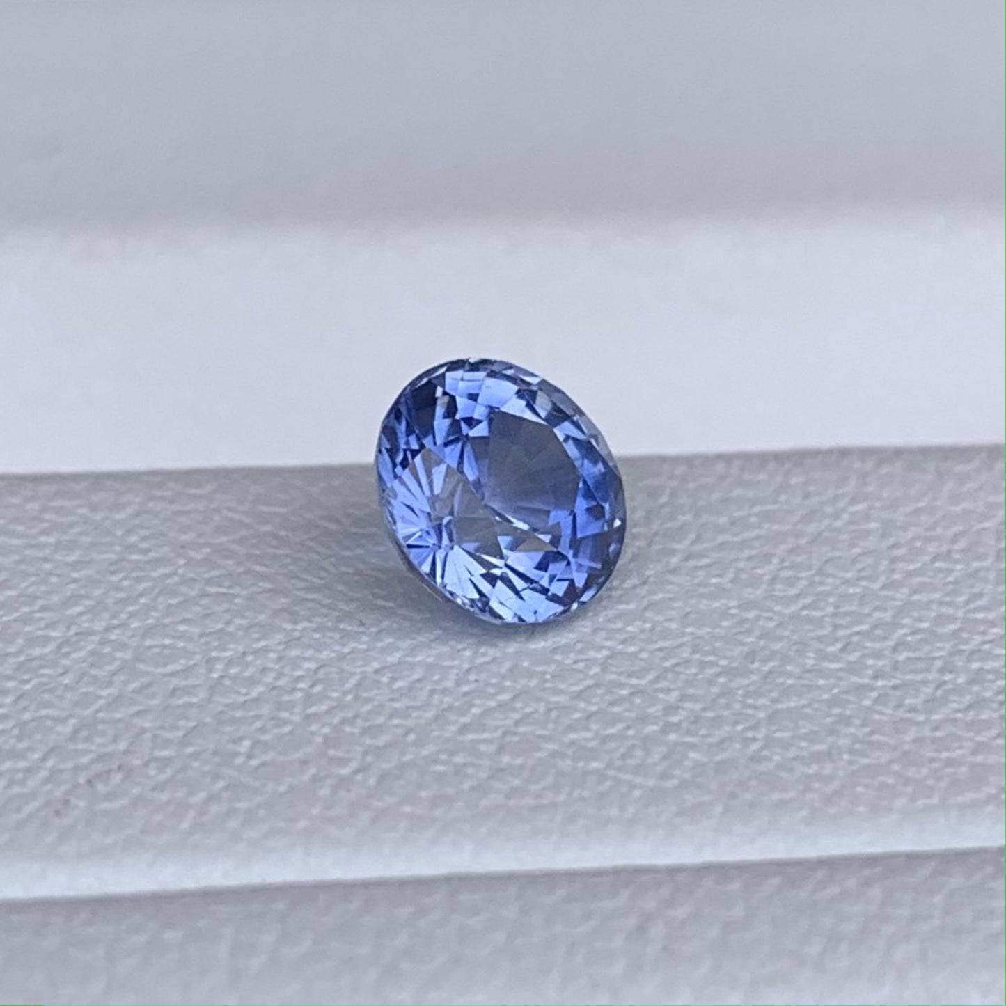 Round Cut Blue Sapphire 0.94ct (H) - Baza Boutique