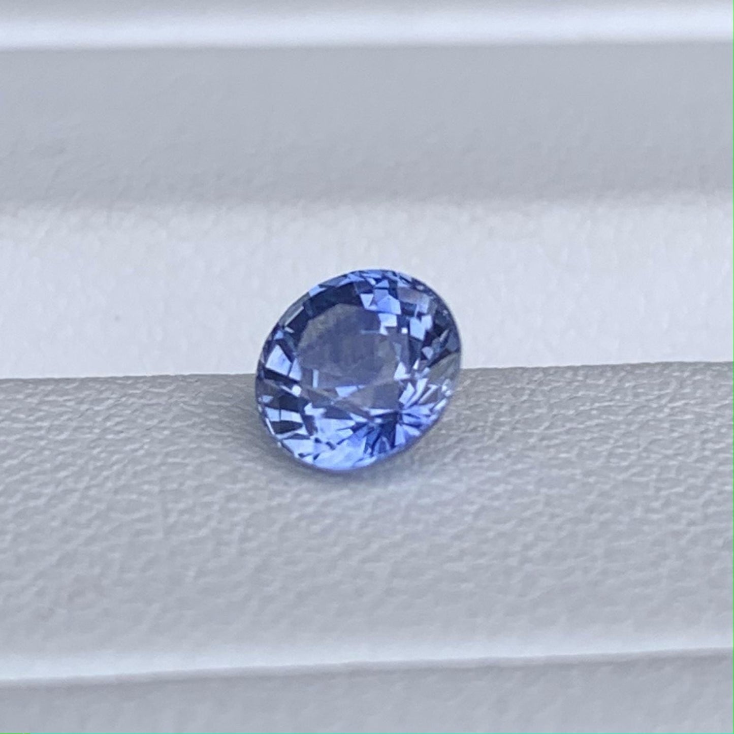 Round Cut Blue Sapphire 0.94ct (H) - Baza Boutique
