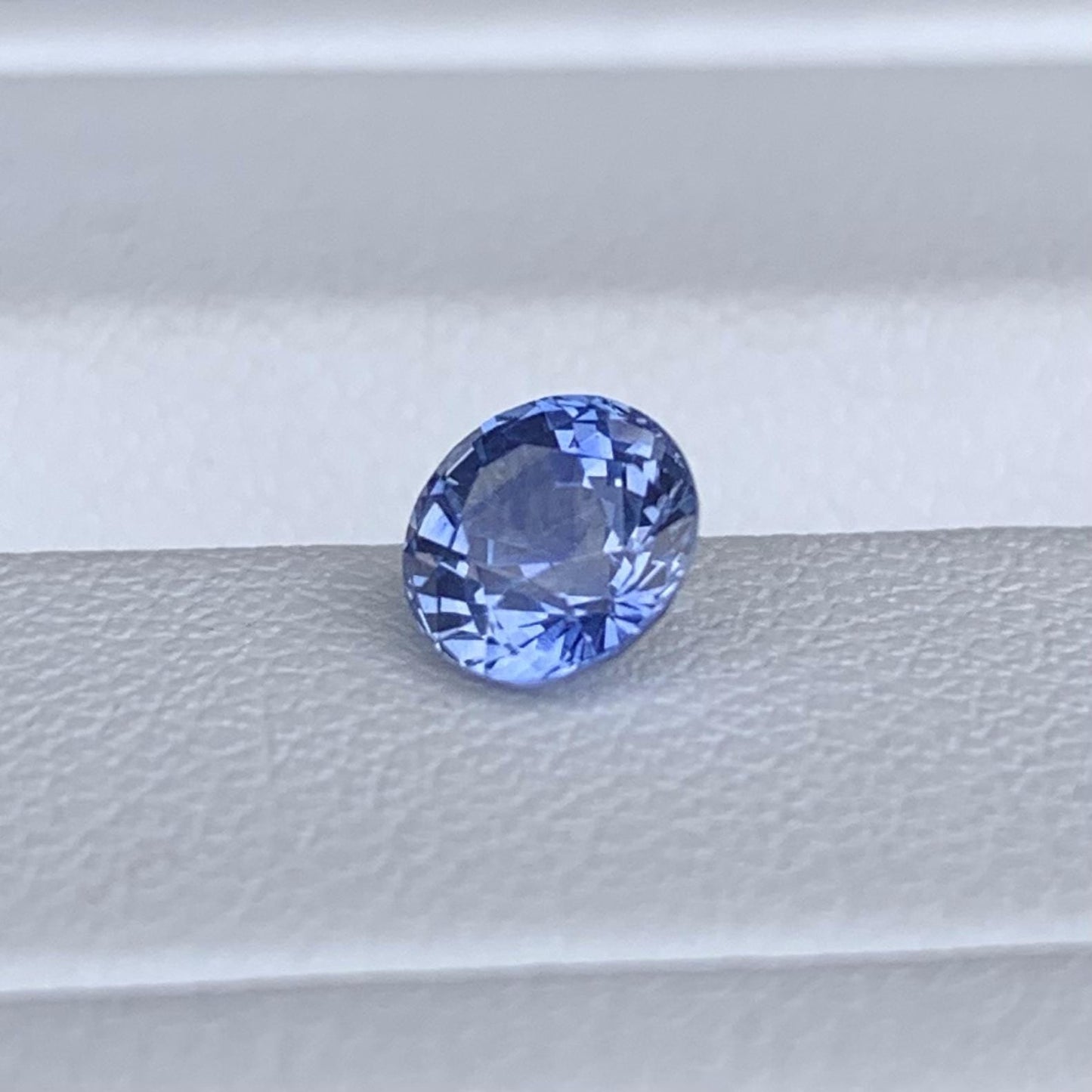 Round Cut Blue Sapphire 0.94ct (H) - Baza Boutique