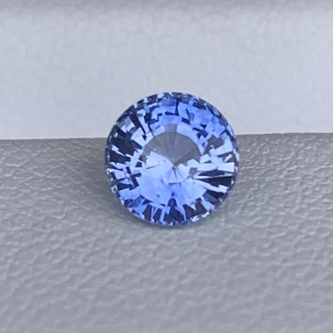 Round Cut Blue Sapphire 0.94ct (H) - Baza Boutique