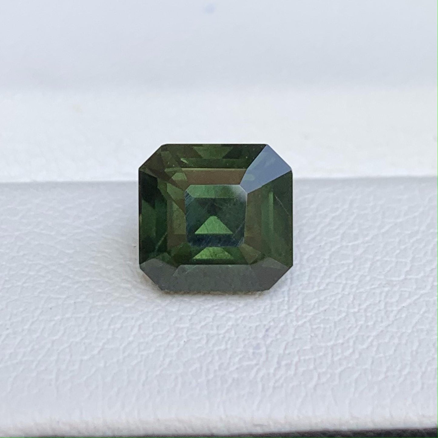 Natural Olive Green Sapphire 3.07ct - (UH) - Baza Boutique