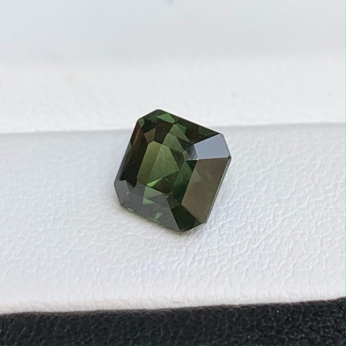 Natural Olive Green Sapphire 3.07ct - (UH) - Baza Boutique