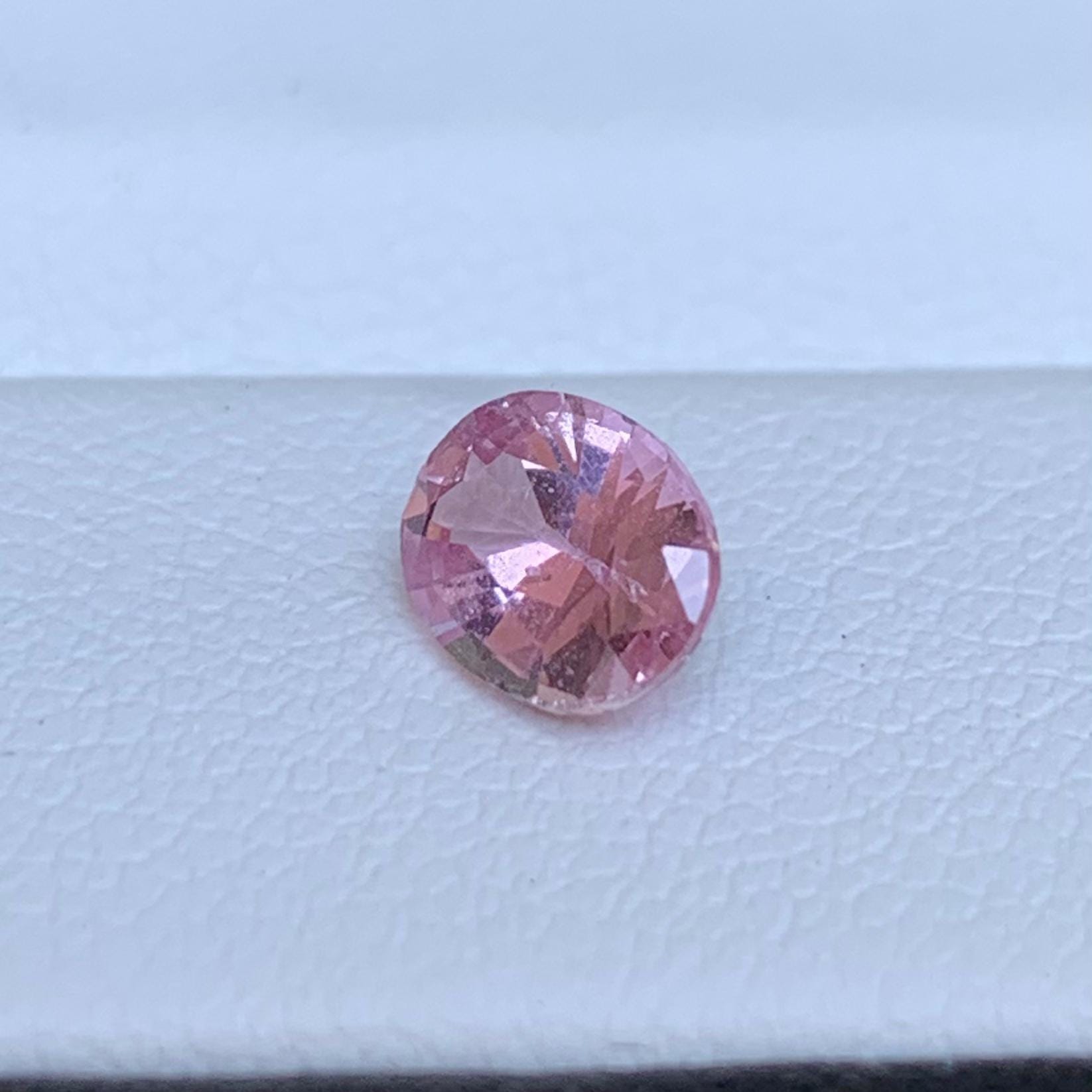 Natural Padparadscha Sapphire 1.03ct - (UH) - Baza Boutique