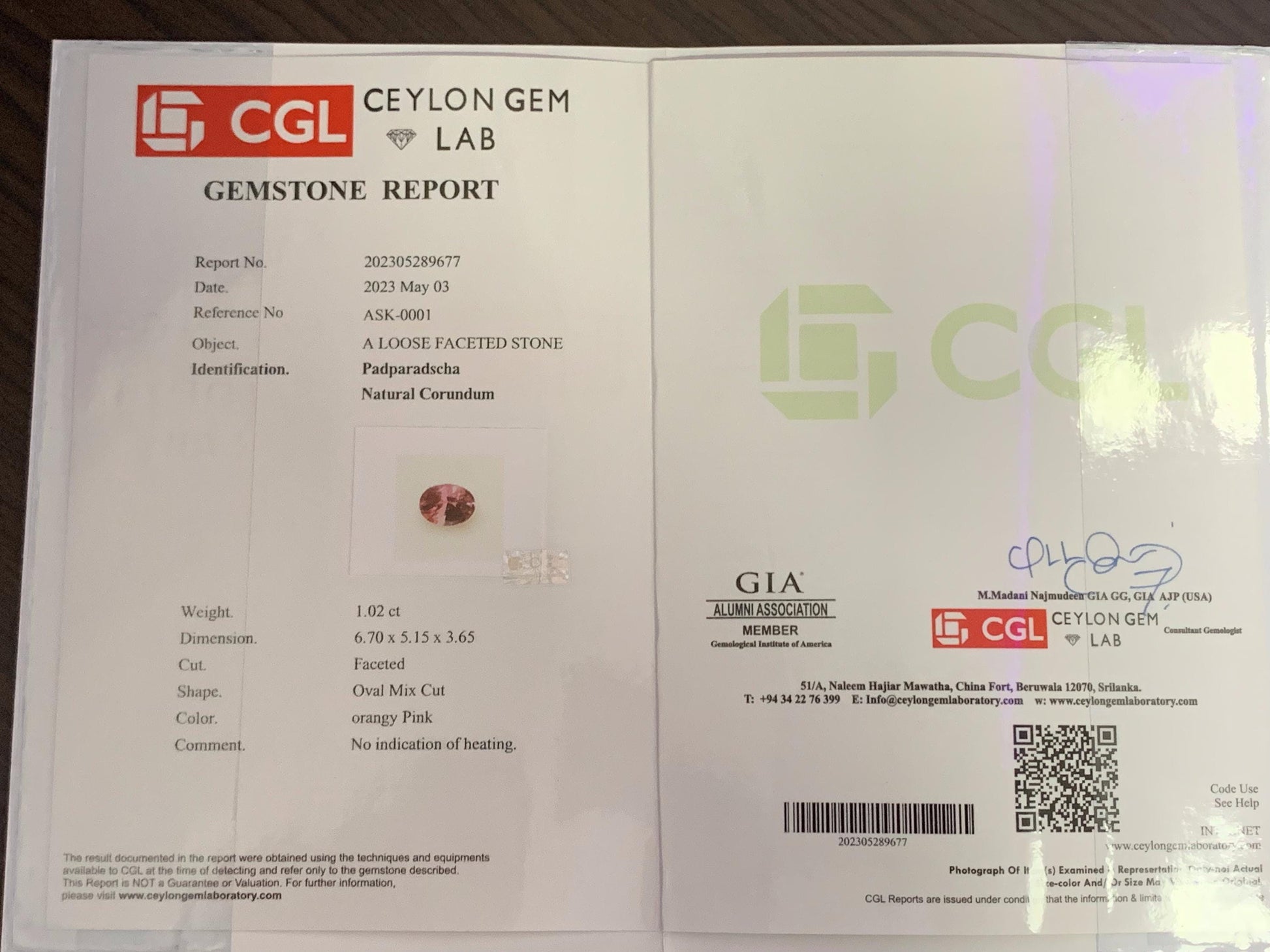 Natural Padparadscha Sapphire 1.03ct - (UH) - Baza Boutique