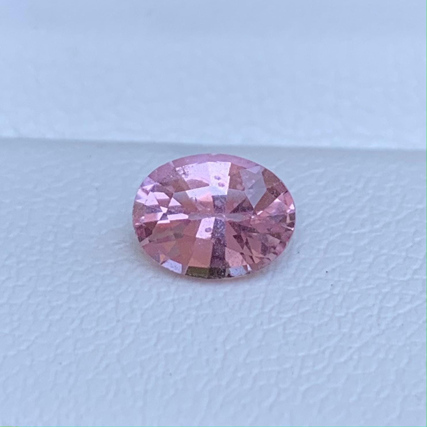 Natural Padparadscha Sapphire 1.03ct - (UH) - Baza Boutique