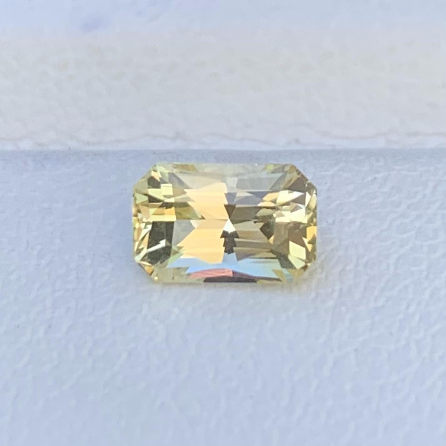 Yellow Sapphire 1.02ct (UH) - Baza Boutique