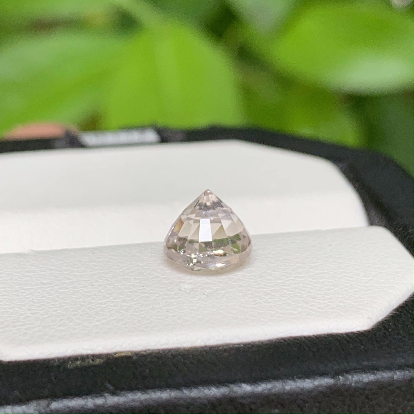 Peach Sapphire 2.43ct - (UH) - Baza Boutique