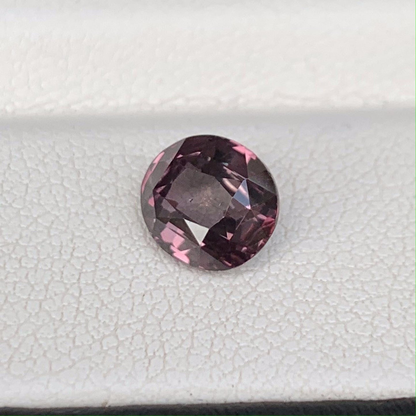 Whisky Sapphire 1.95ct - (H) - Baza Boutique