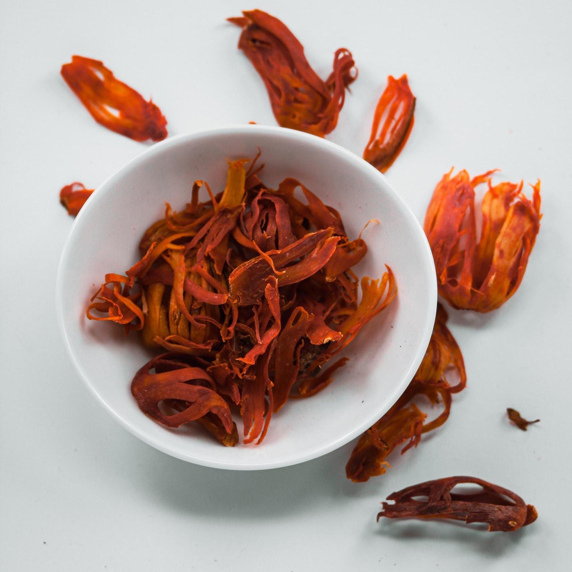 Sun Dried Organic Nutmeg Mace - Baza Boutique