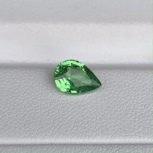 Natural Tsavorite Garnet 1.01ct (UH) - Baza Boutique