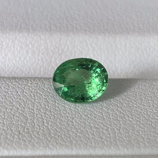Natural Tsavorite Garnet 1.06ct (UH) - Baza Boutique