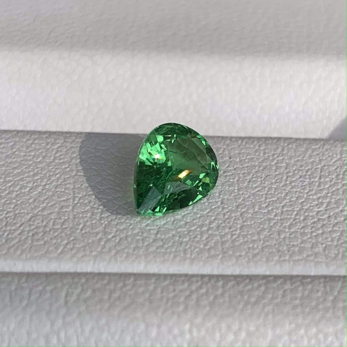 Natural Tsavorite Garnet 1.03ct (UH)