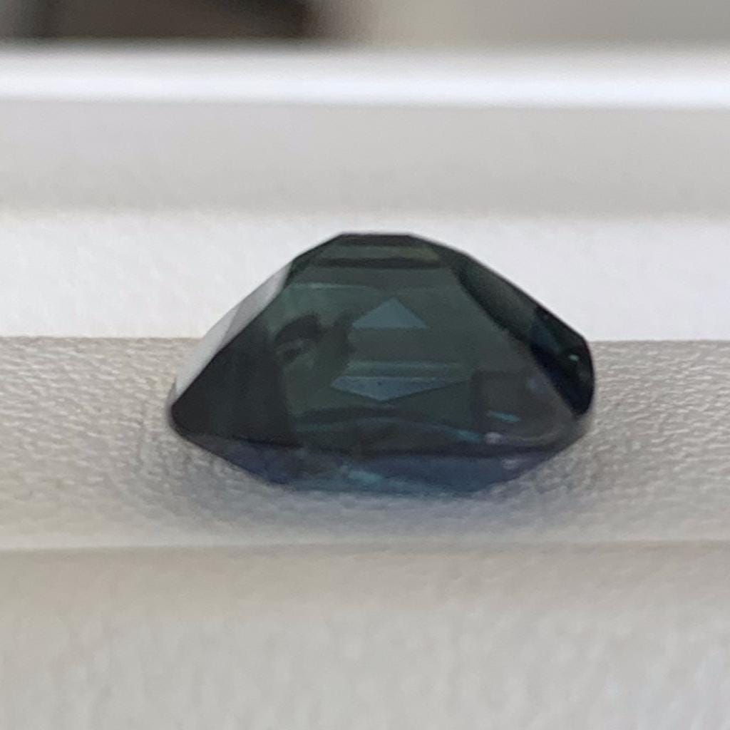 Natural Teal Sapphire 4.12ct - (H) - Baza Boutique