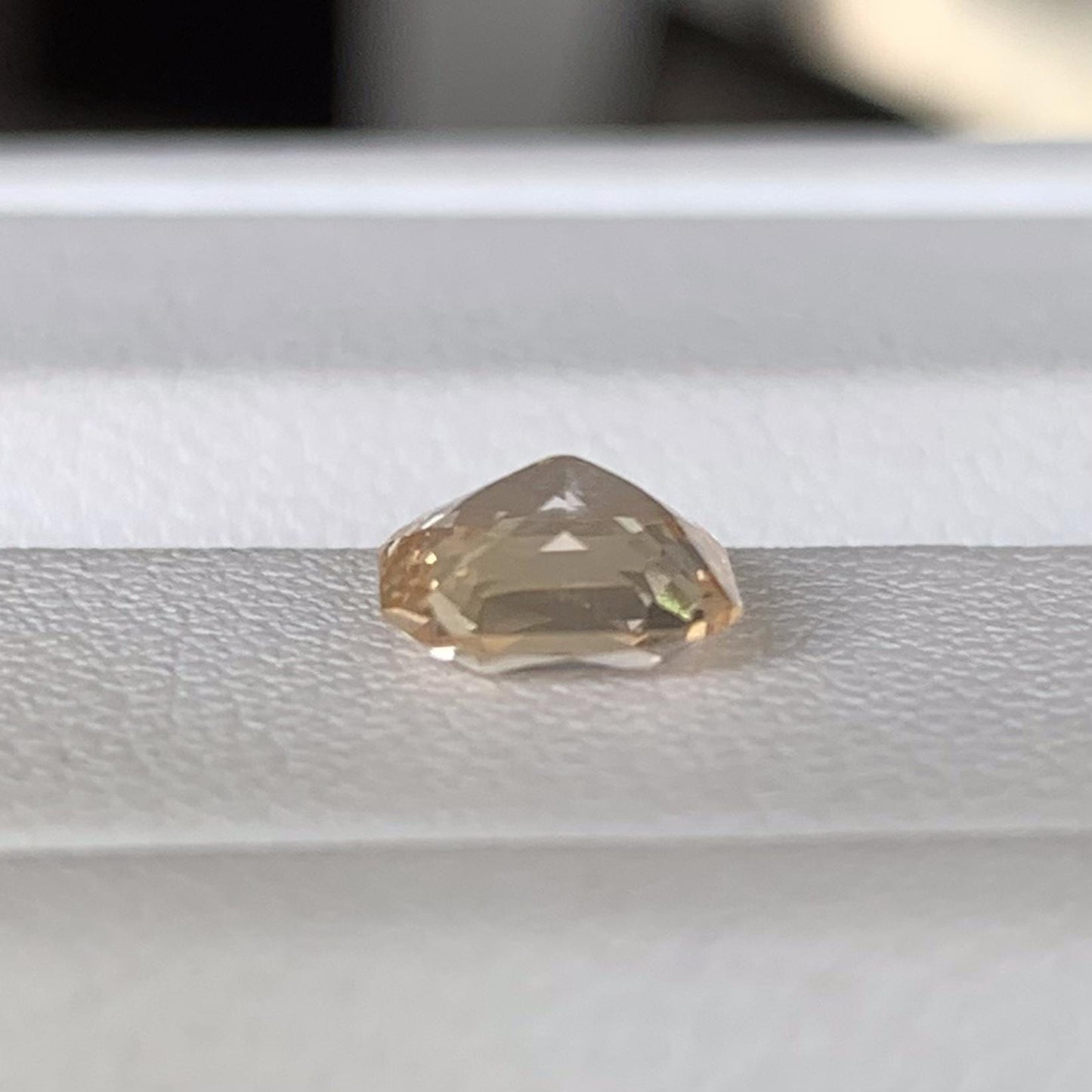 Natural Peach Sapphire 1.32ct (UH) - Baza Boutique