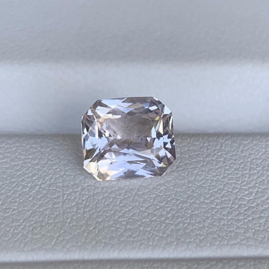 Natural Champagne Peach Sapphire 2.62ct - (UH) - Baza Boutique