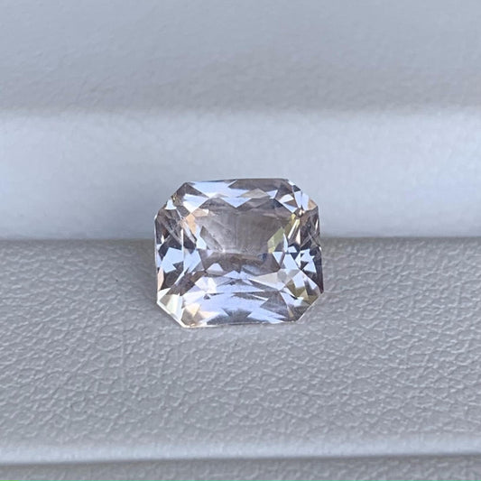 Natural Champagne Peach Sapphire 2.62ct - (UH) - Baza Boutique