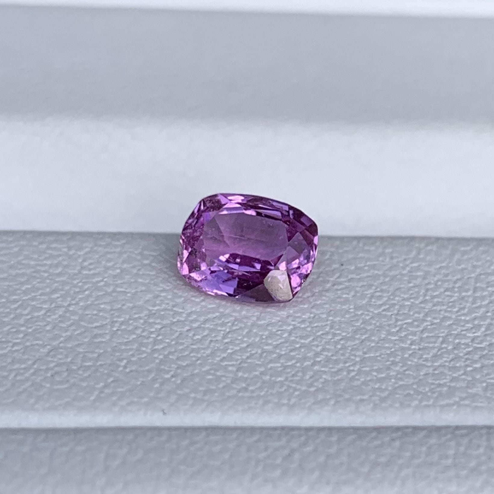 Violet Sapphire 0.88ct - (UH) - Baza Boutique