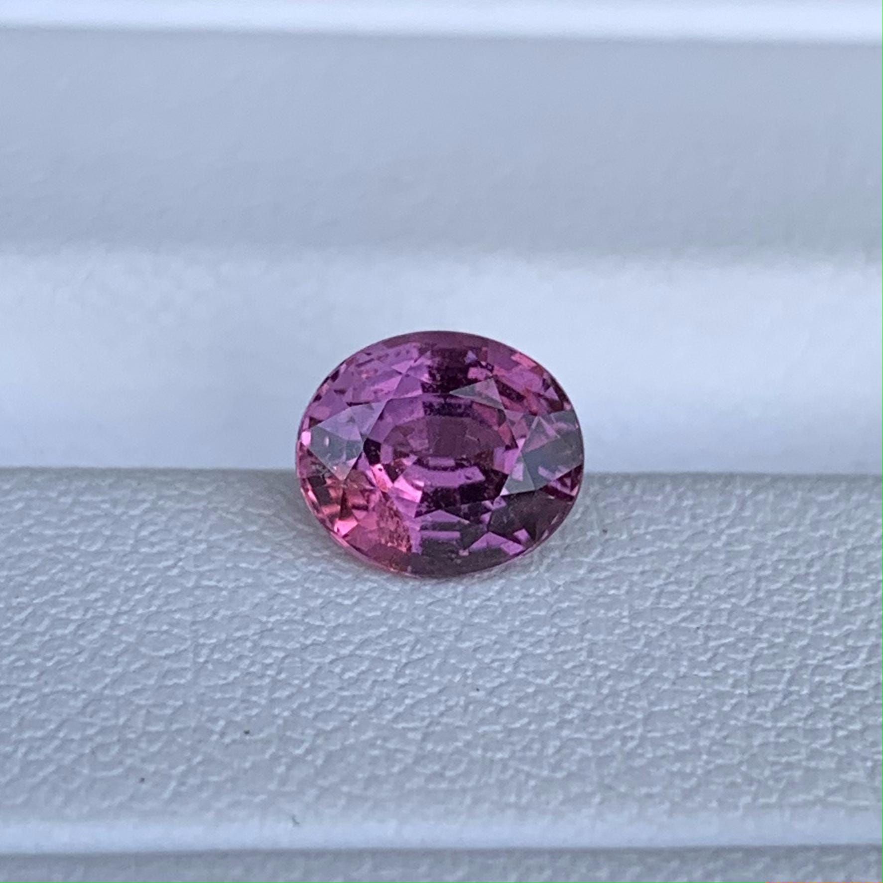 Natural Pink Sapphire 1.64ct (UH) - Baza Boutique