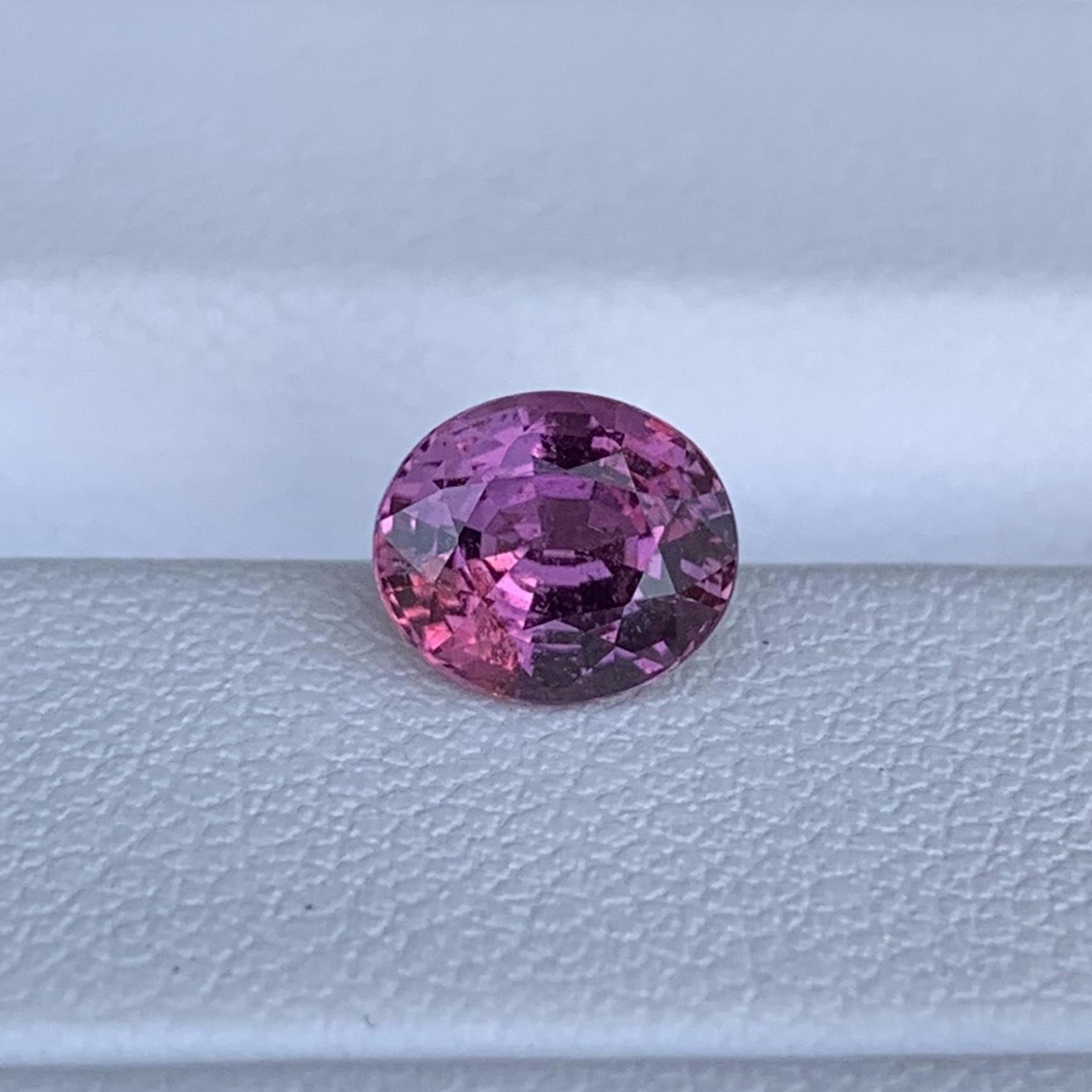 Natural Pink Sapphire 1.64ct (UH) - Baza Boutique