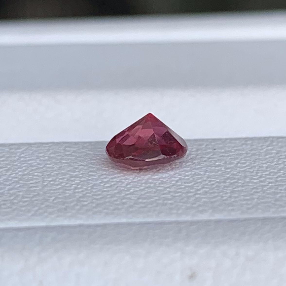 Natural Padparadscha Sapphire 0.53ct - (UH)