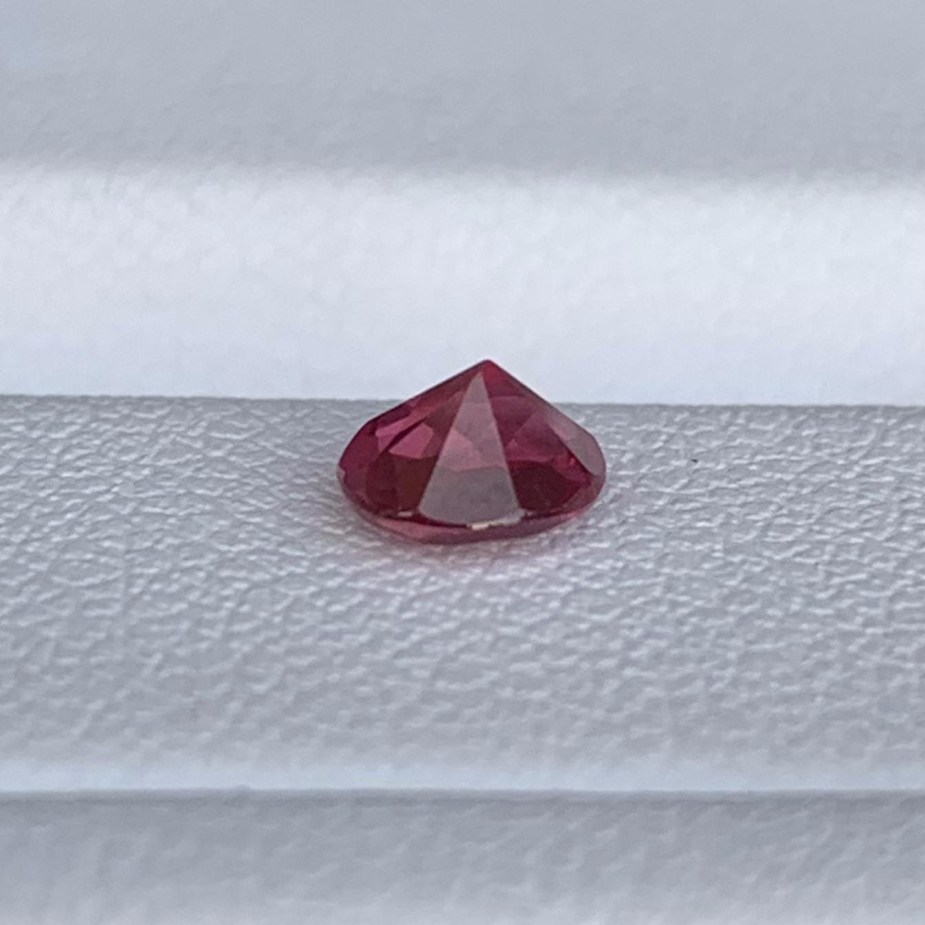 Natural Padparadscha Sapphire 0.53ct - (UH)