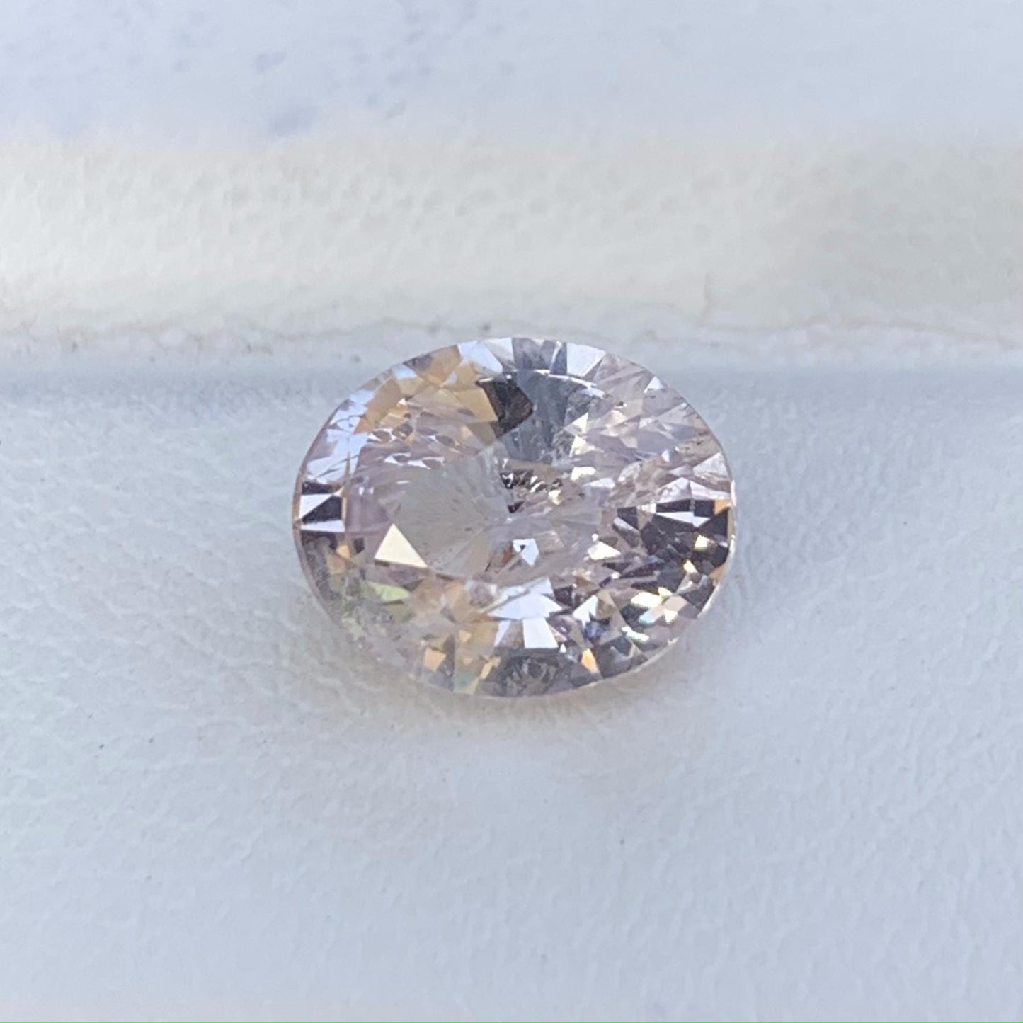 Peach Sapphire 3.58ct (UH) - Baza Boutique