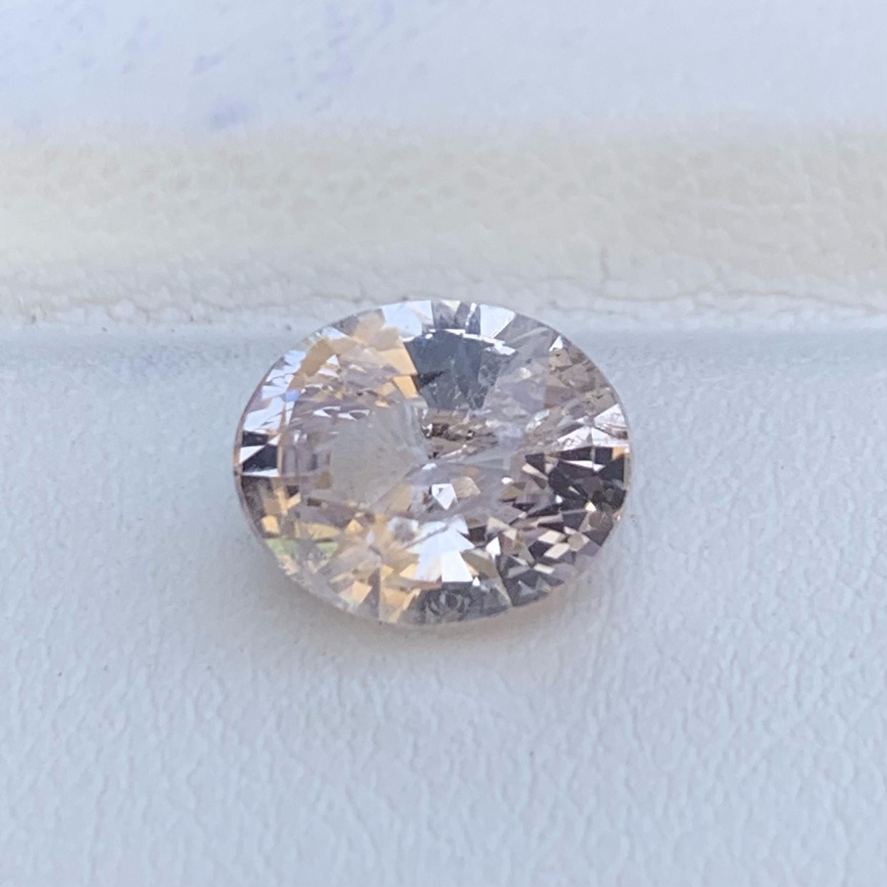 Peach Sapphire 3.58ct (UH) - Baza Boutique