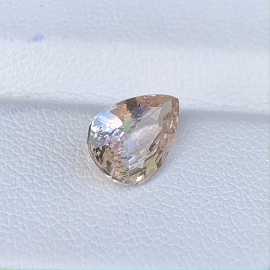 Peach Sapphire 2.06ct (UH) - Baza Boutique