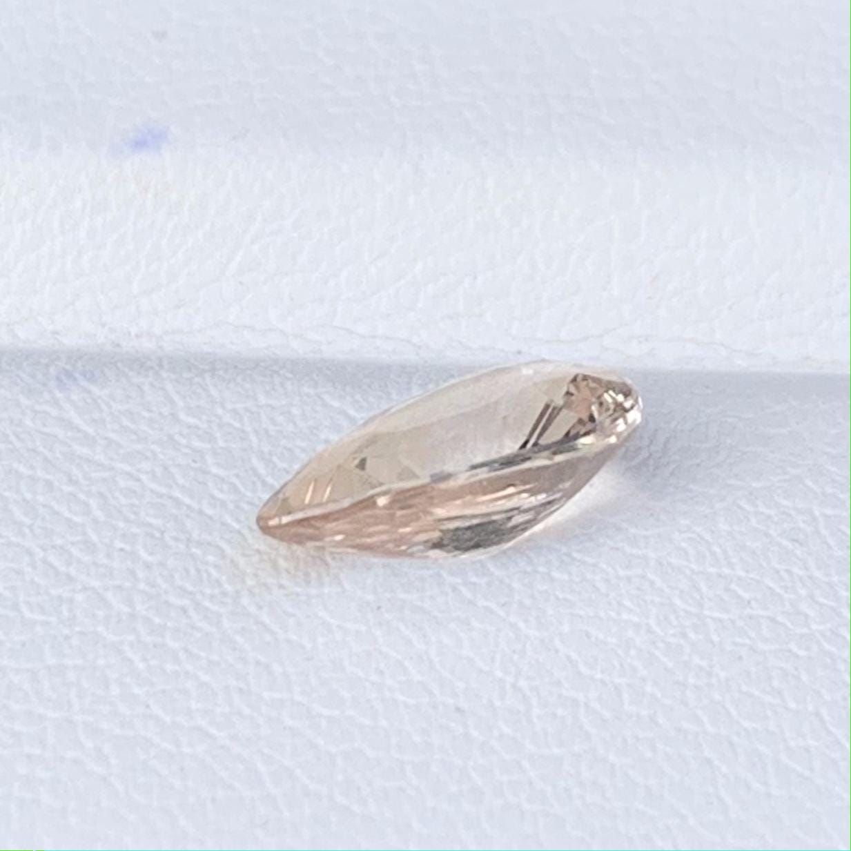Peach Sapphire 2.06ct (UH) - Baza Boutique
