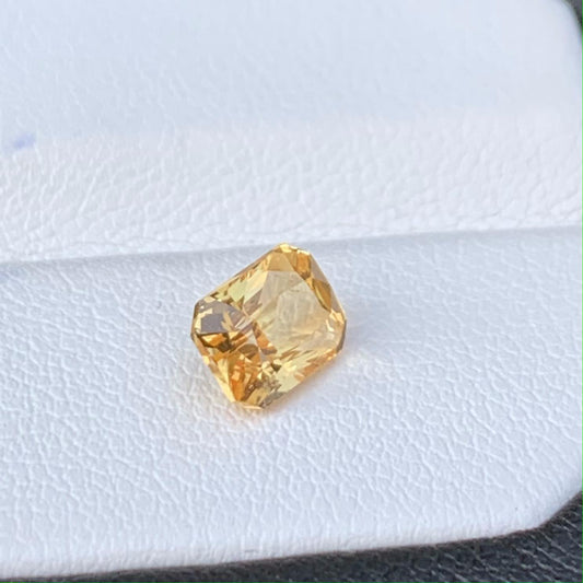 Yellow Sapphire 1.51ct - (H) - Baza Boutique