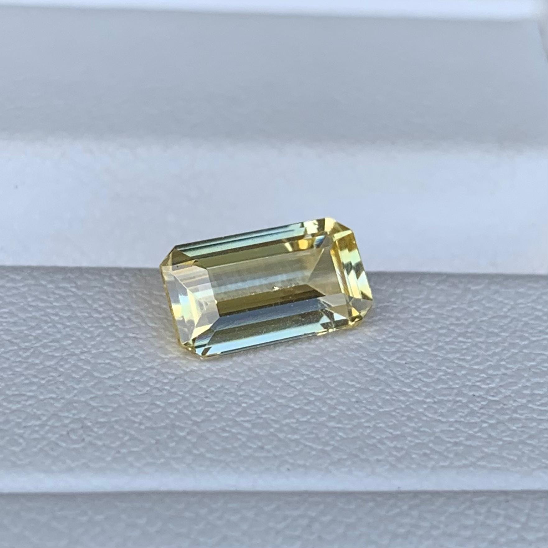 Natural Yellow Sapphire 1.68ct (UH) - Baza Boutique