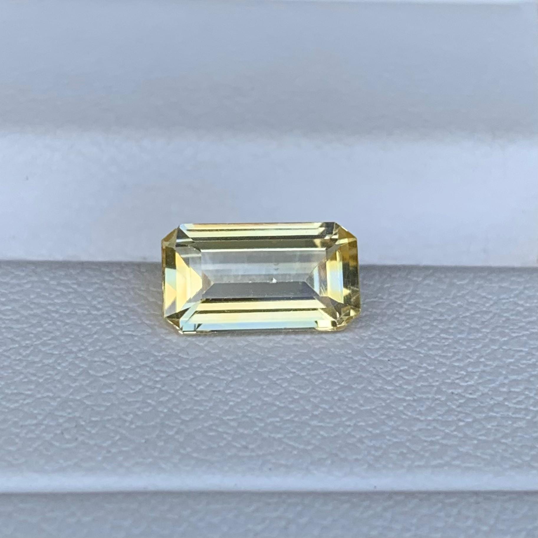 Natural Yellow Sapphire 1.68ct (UH) - Baza Boutique