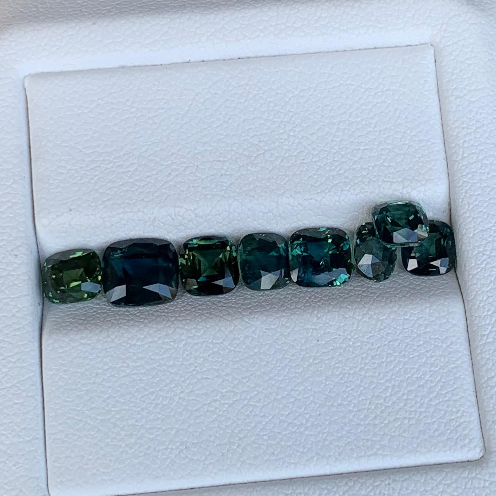 Natural Teal Sapphire Lot 8.53ct - 8Pcs - Baza Boutique