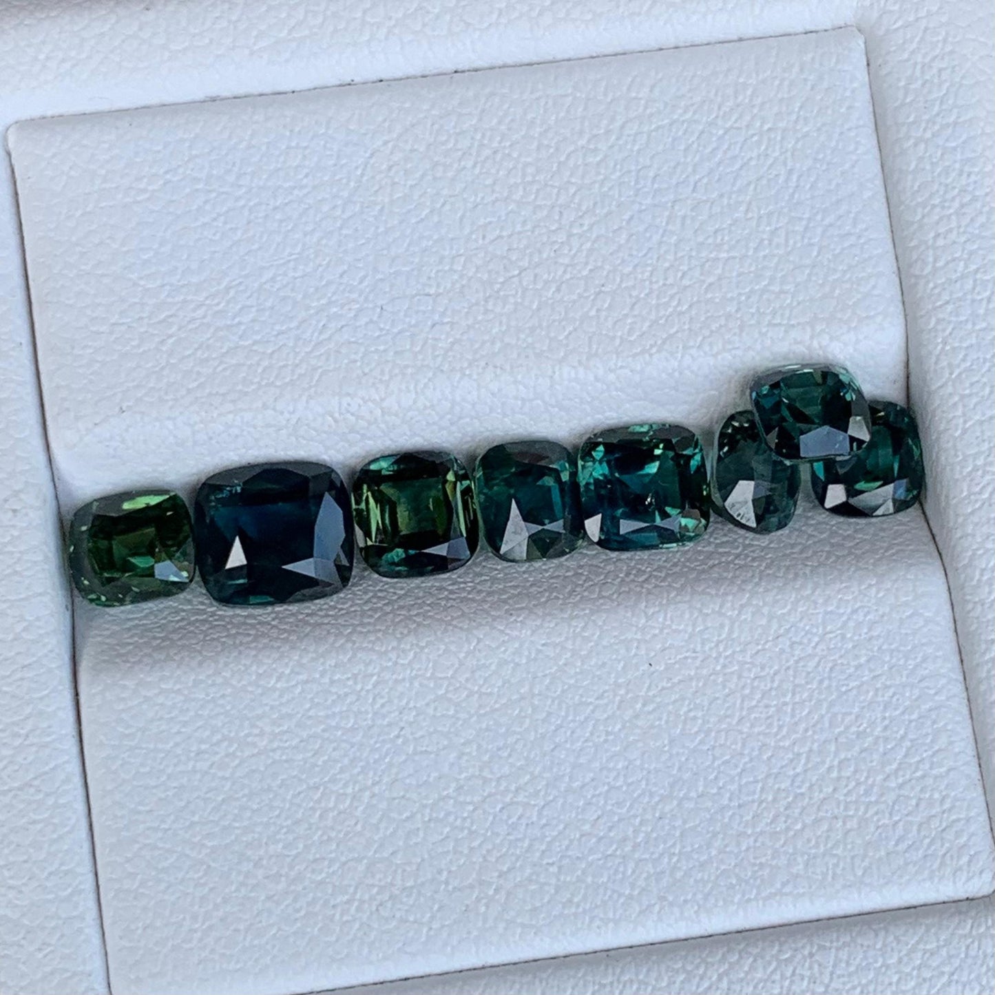 Natural Teal Sapphire Lot 8.53ct - 8Pcs - Baza Boutique