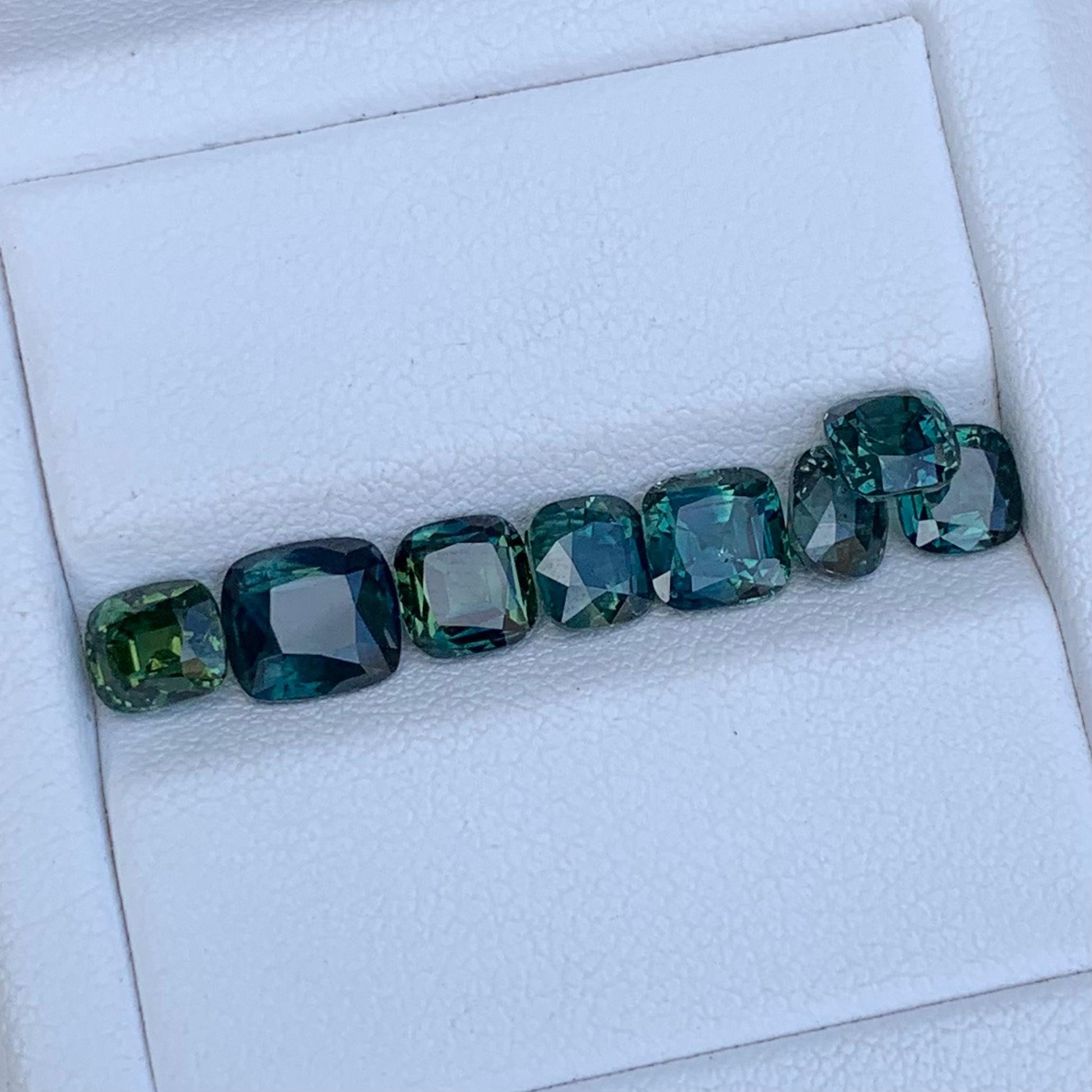 Natural Teal Sapphire Lot 8.53ct - 8Pcs - Baza Boutique