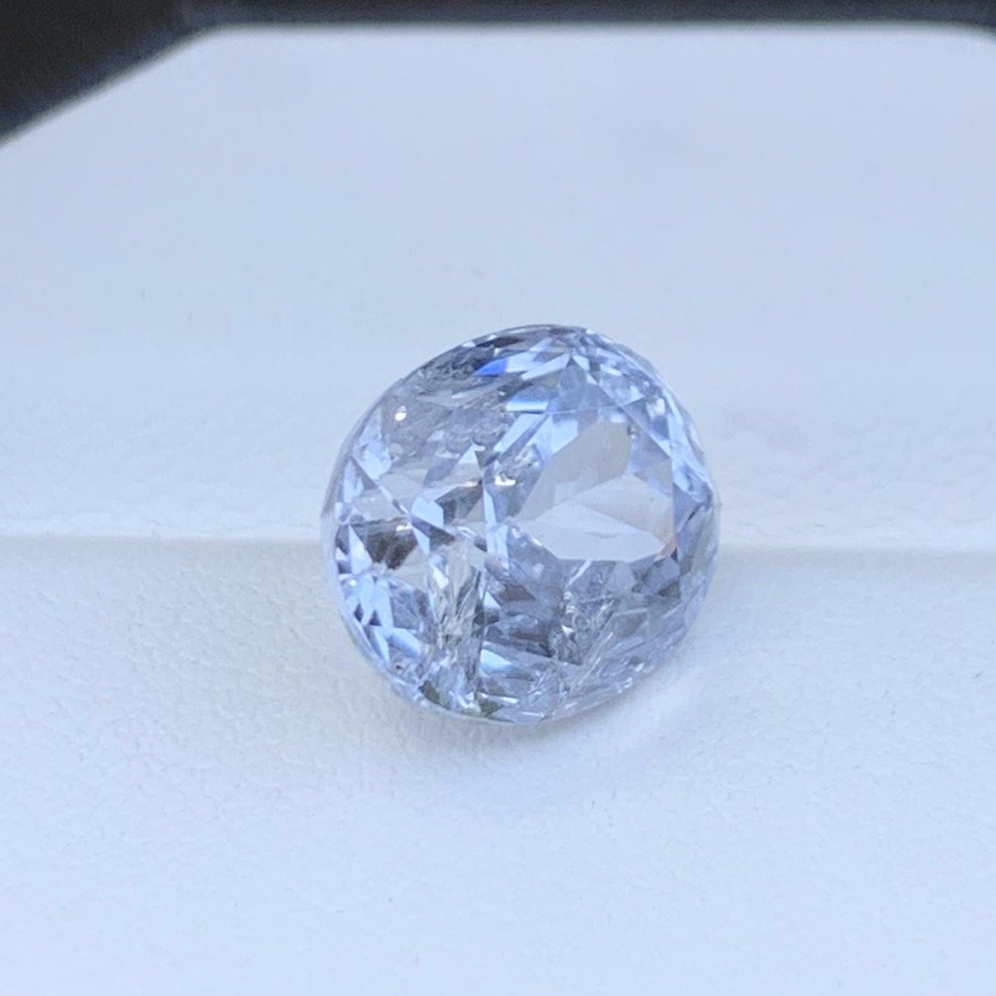 Brilliant White Sapphire 8.67ct - (UH) - Baza Boutique