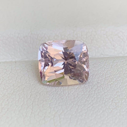 Lavender Peach Sapphire 2.75ct - (UH) - Baza Boutique
