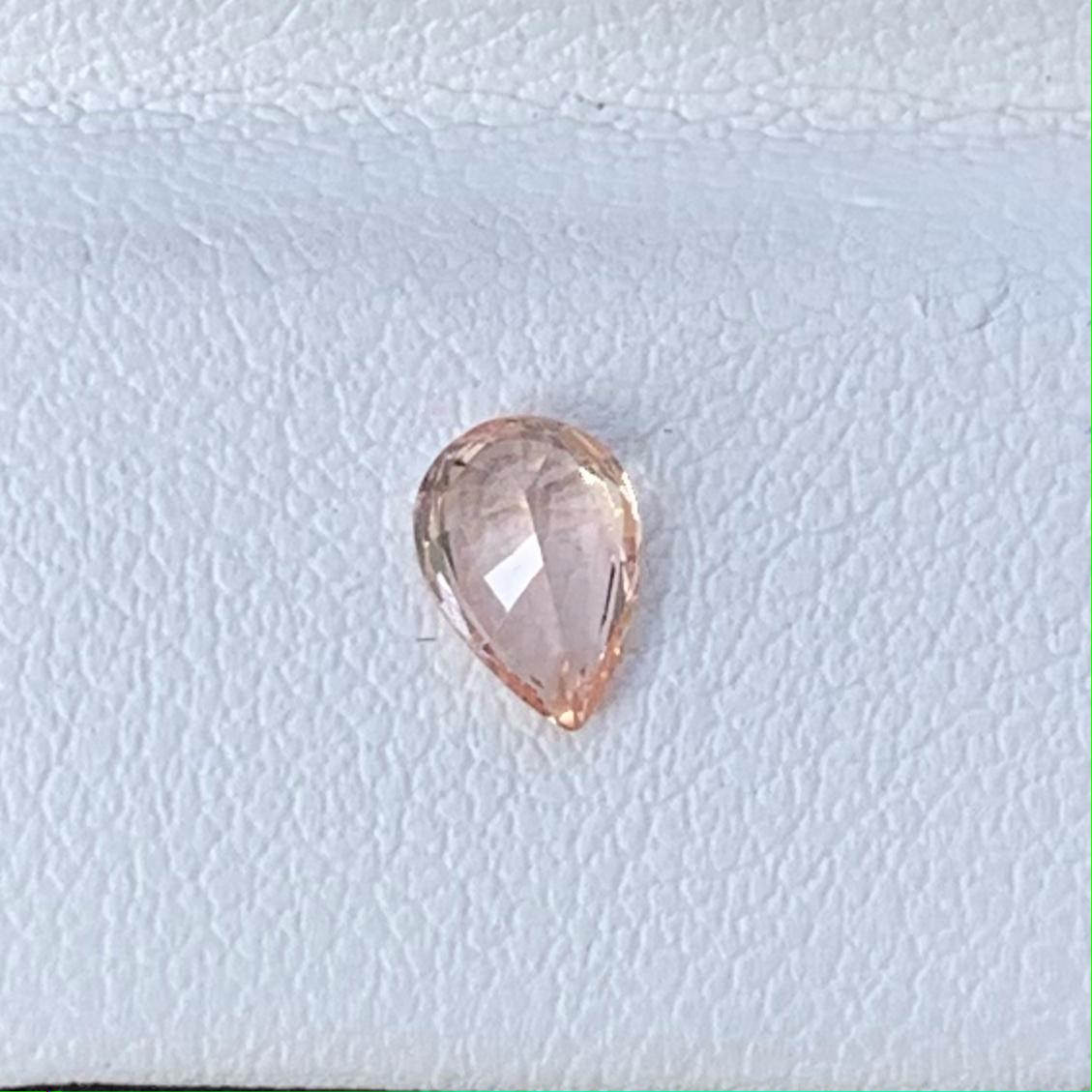 Sunset Padparadscha Sapphire 0.71ct - (UH)