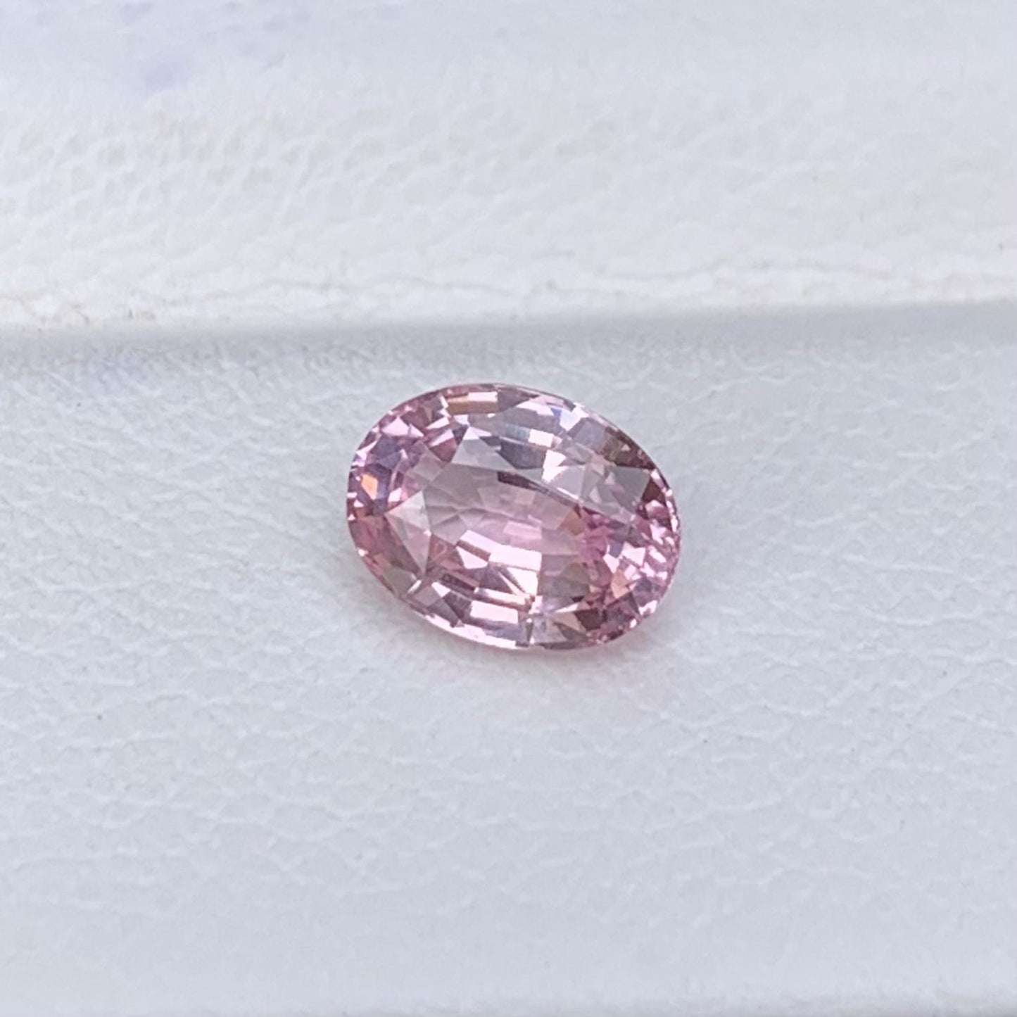 Blush Peach Sapphire 1.16ct (UH) - Baza Boutique